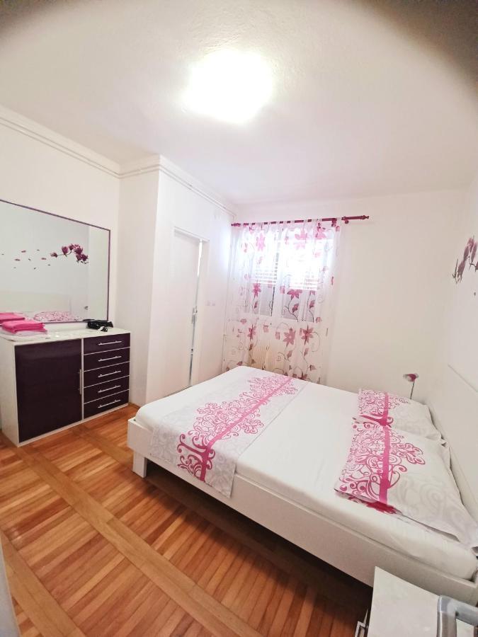 Apartment Eva Makarska Exteriör bild